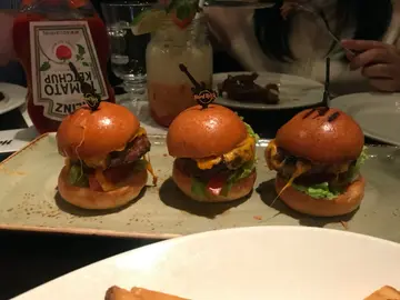 Trio mini cheeseburger 