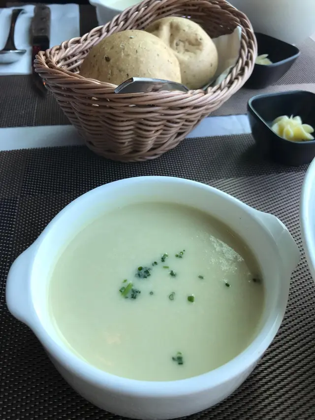 是日餐湯 薯仔湯