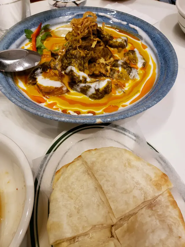 黃咖哩牛+烤薄餅