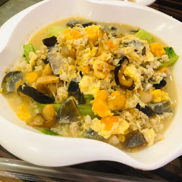 金銀蛋肉鬆浸時蔬 $68 