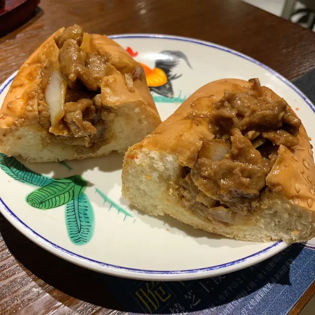 沙嗲牛肉潛艇