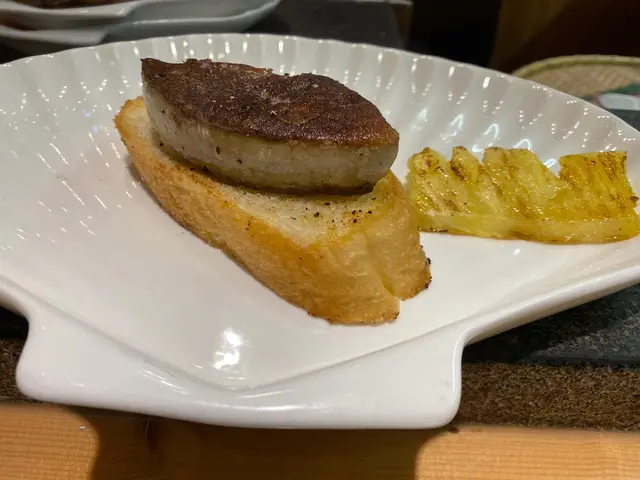 外脆內嫩既鵝肝