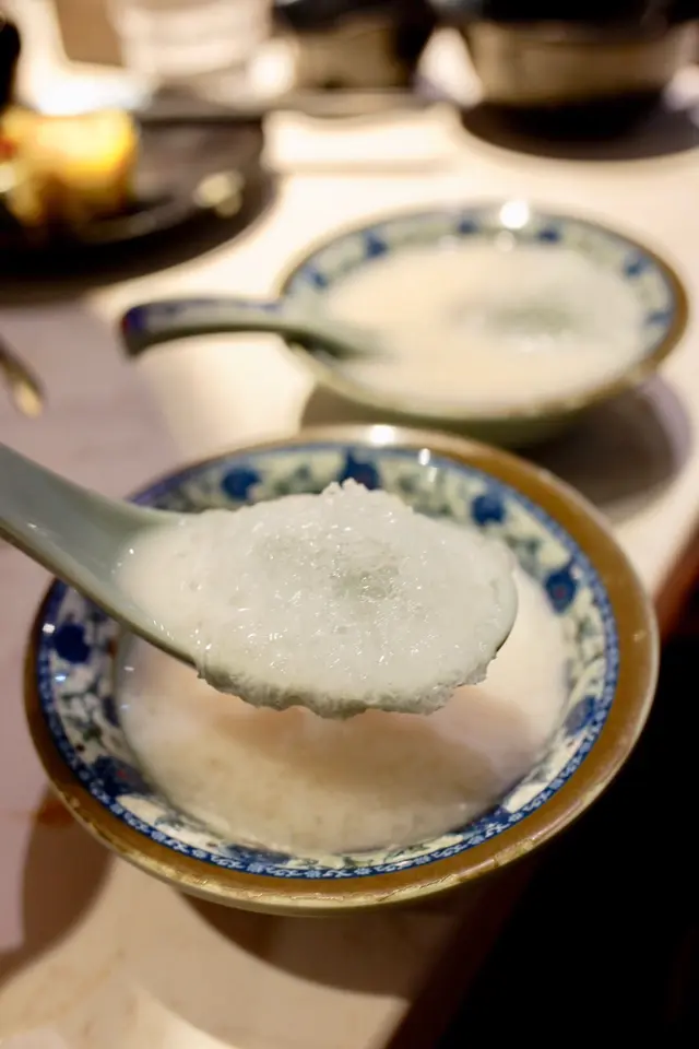 椰汁血燕燉官燕