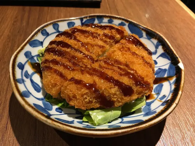 和風吉列牛肉餅