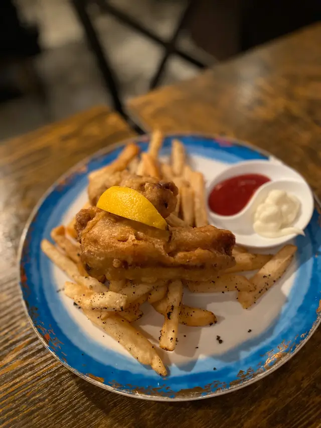 英式炸魚配黑松露薯條