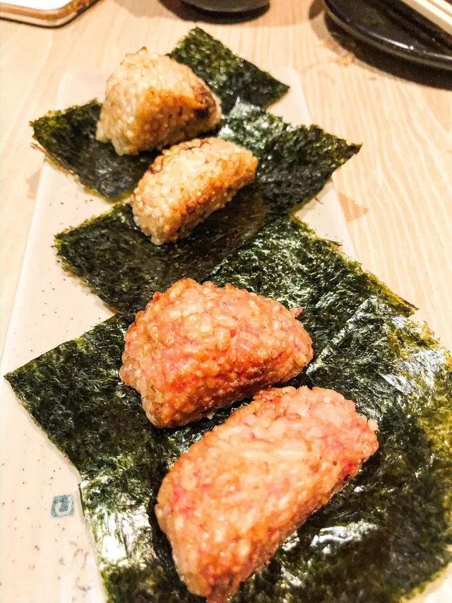 燒明太子飯團, 燒木魚絲飯團
