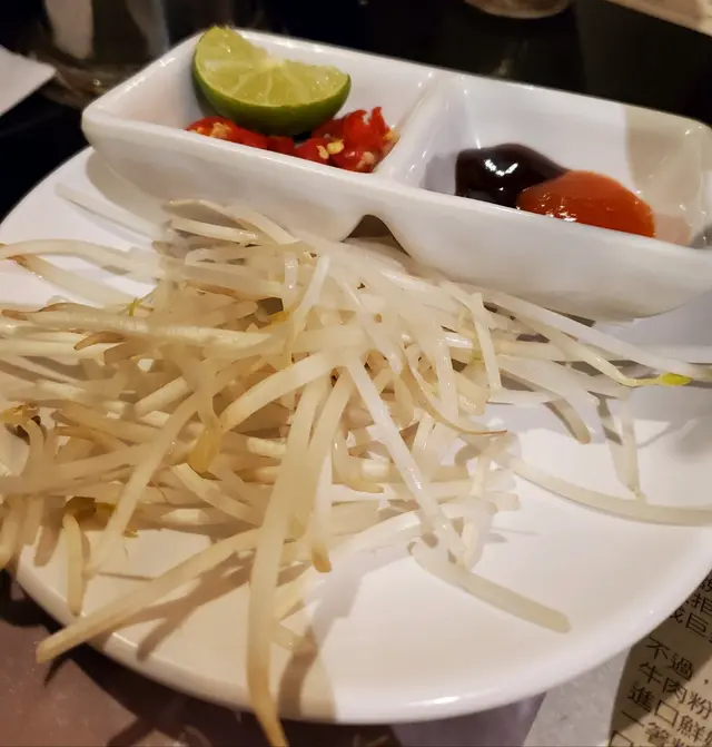 芽菜,辣椒,檸檬汁