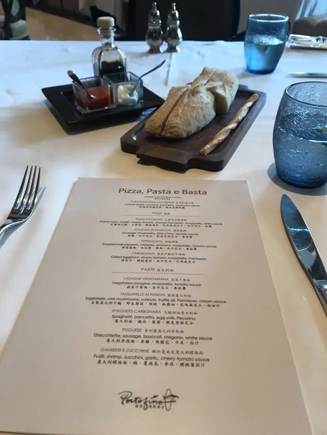 七月時的午餐餐牌.  MOP168任吃