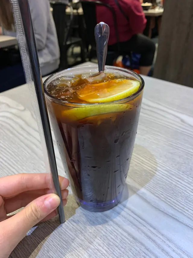 檸檬茶大杯!
