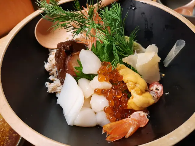 北海道海鮮丼 (蟹風味)