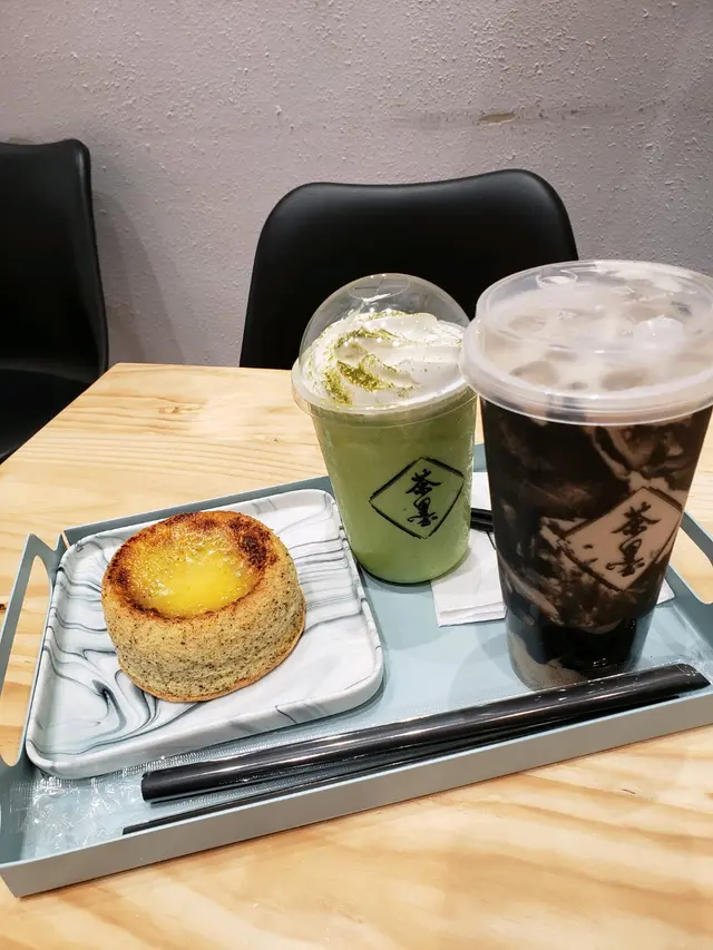 麻糬芝麻烏龍鮮奶茶/抹茶雪糕奶昔