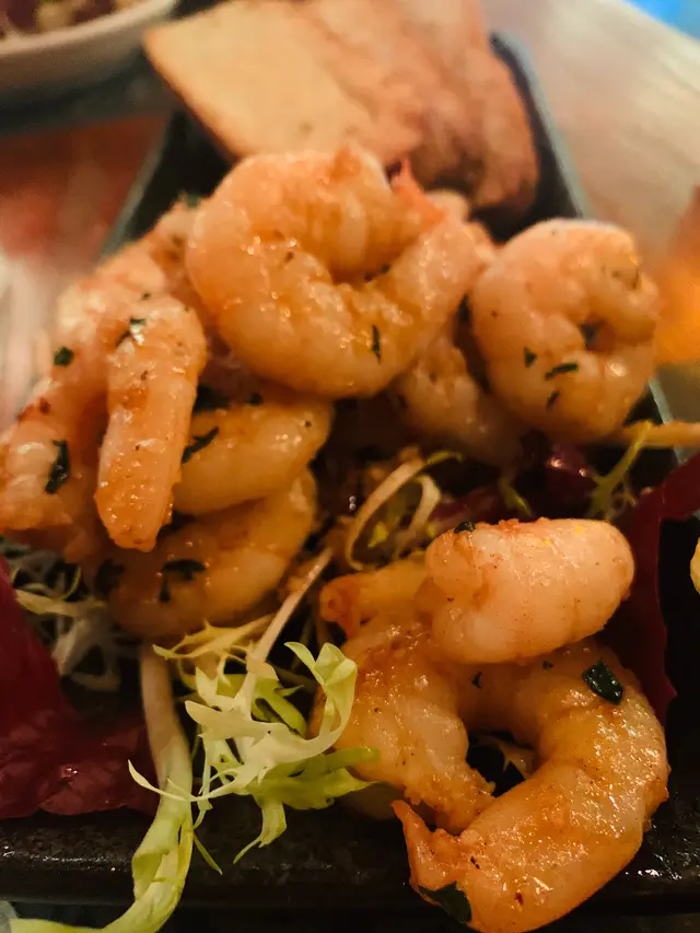 西班牙蒜味蝦配多士