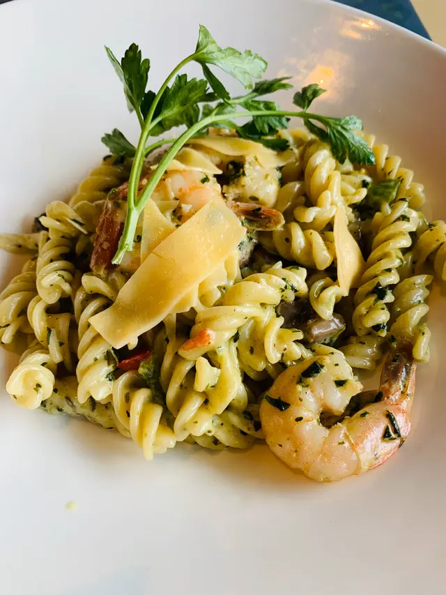 香草大蝦螺絲粉