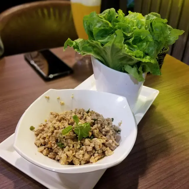 泰式肉碎生菜包