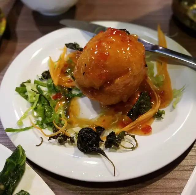 青咖哩流心蝦球