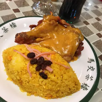 摩囉雞髀飯