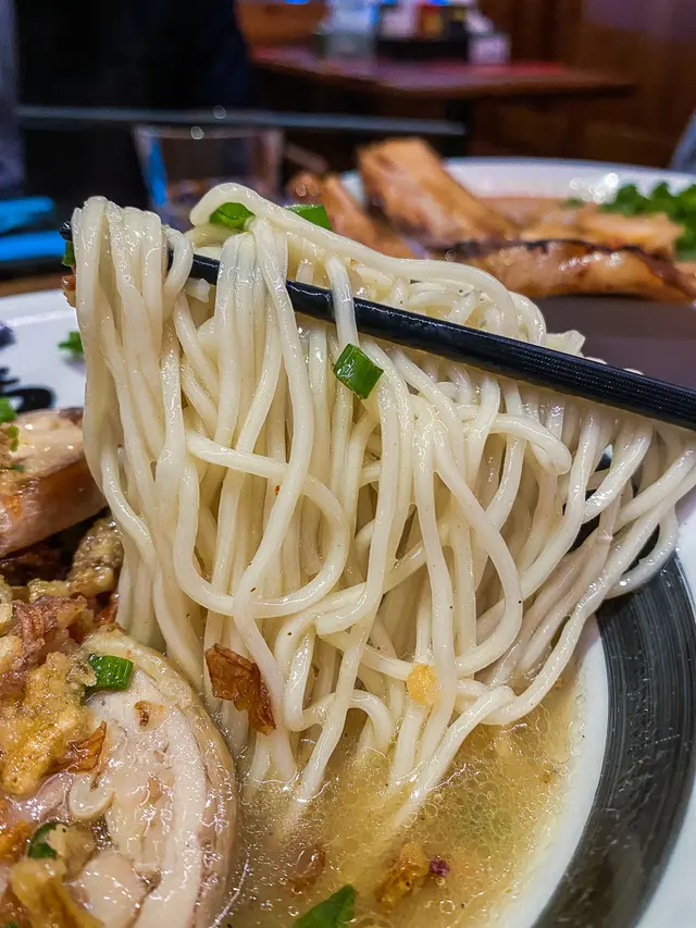 灸燒豚肉味玉拉麵🍜
