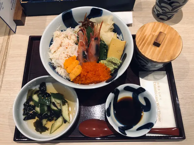 北海三色丼