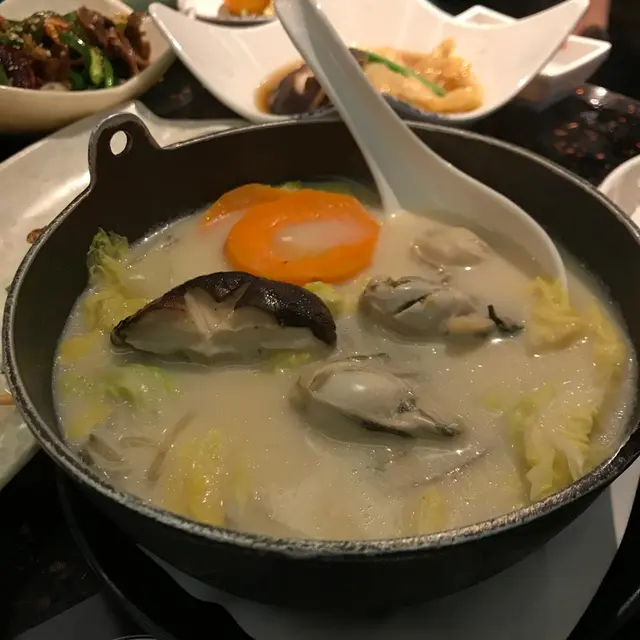 日式牛乳廣島蠔鍋