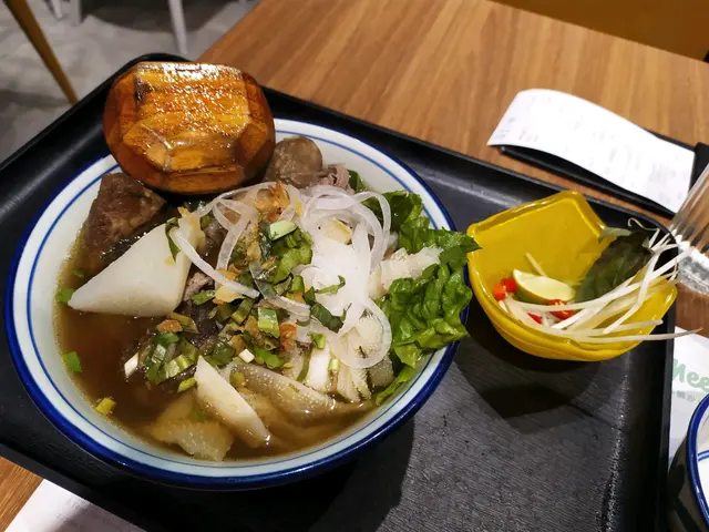 秘製特色牛骨湯河