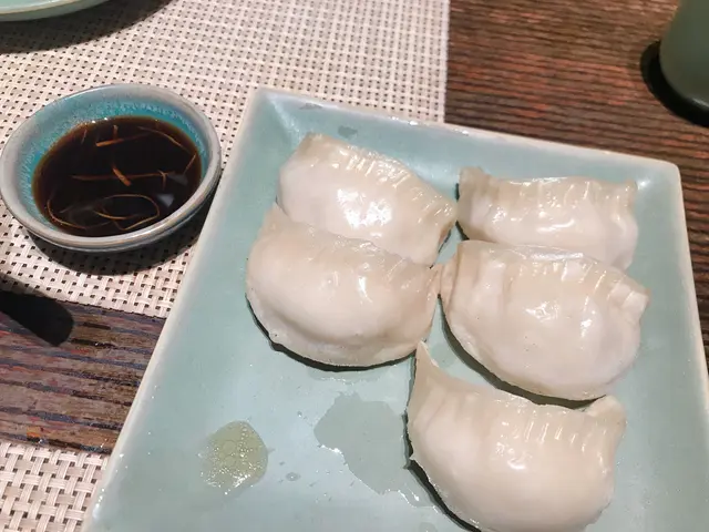 煎豬肉窩貼