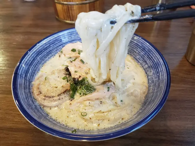 黑松露忌廉海鮮烏冬