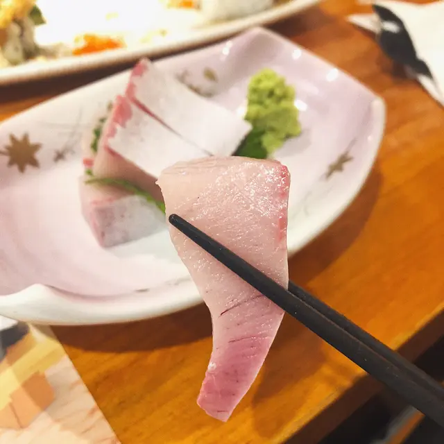 油甘魚腩刺身6片