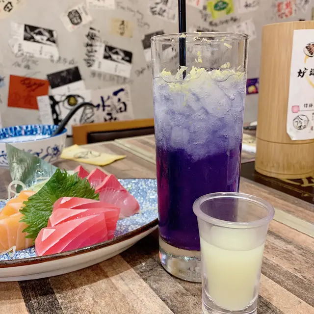 幻彩藍蝶花檸檬梳打