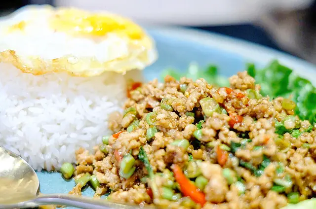 香葉肉碎雞蛋飯