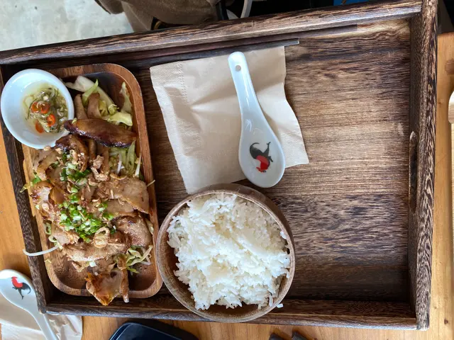 烤豬頸肉飯