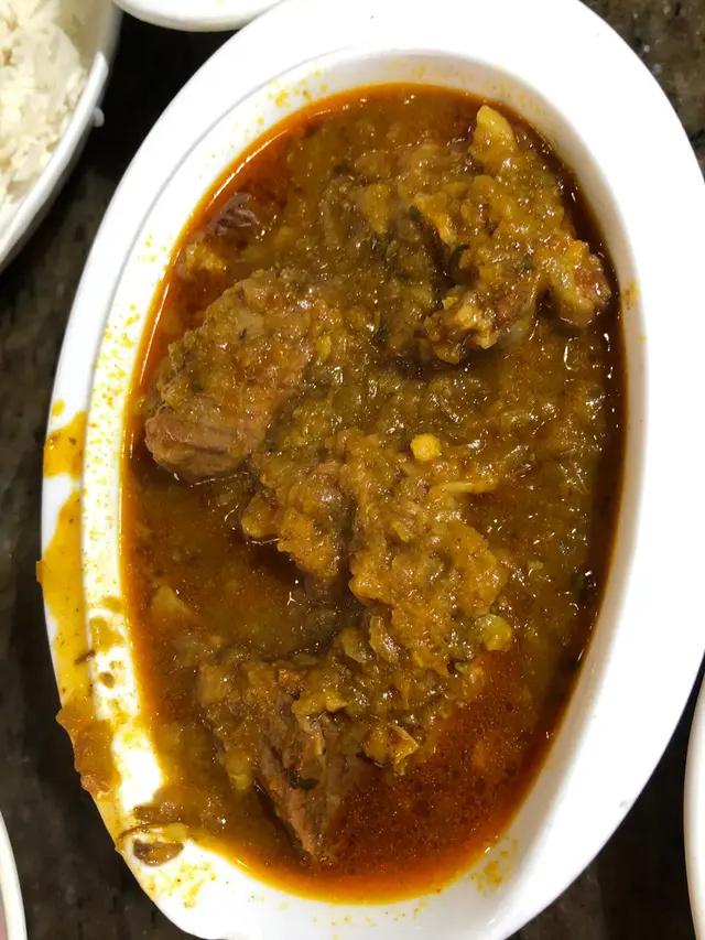 咖哩牛腩
