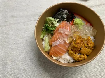 海胆三文鱼丼