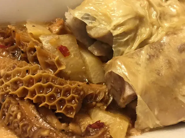 豉汁金錢肚、四寶雞紮