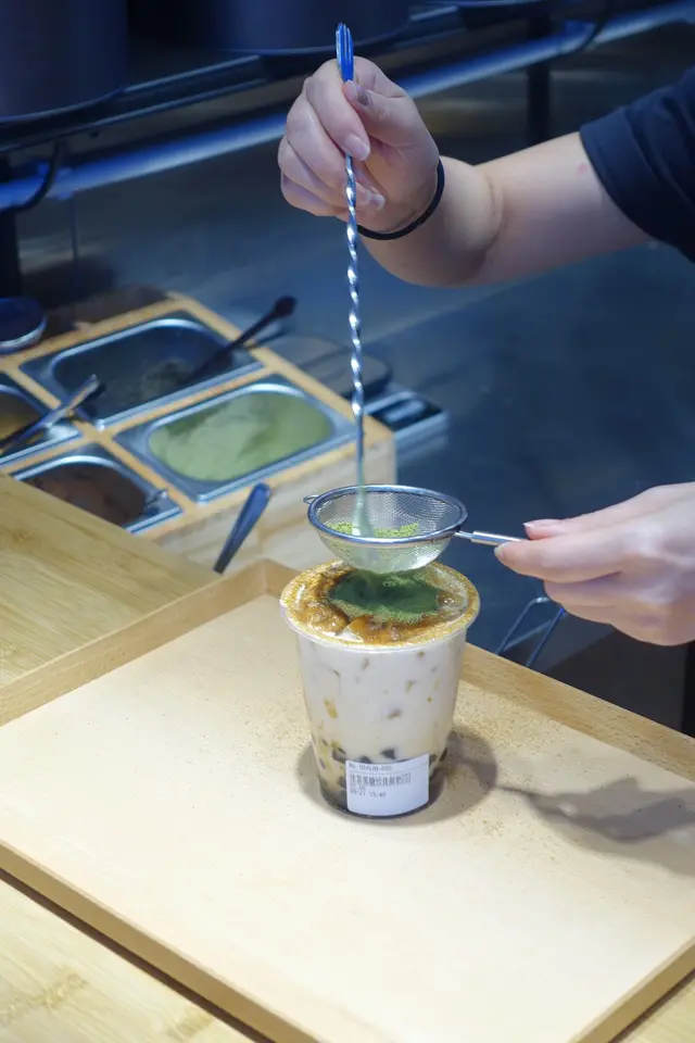 以迷你罩哩把抹茶隔得更幼滑細膩