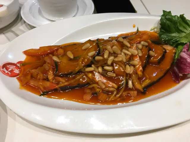 松子糖醋魚