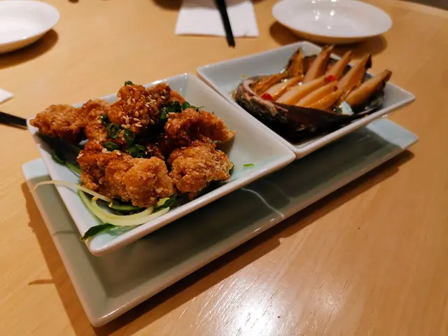 頭盤 花雕醉鮑魚 + 香酥怪味雞