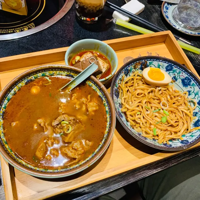 夫妻麻辣湯半肚半肉台式乾拌麵