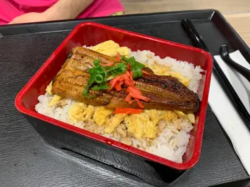 鰻魚麥飯丼
