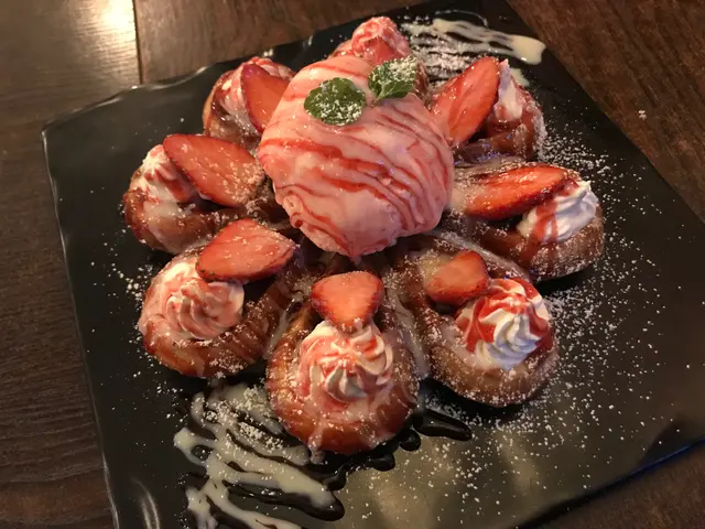 草莓麻糬鬆餅
