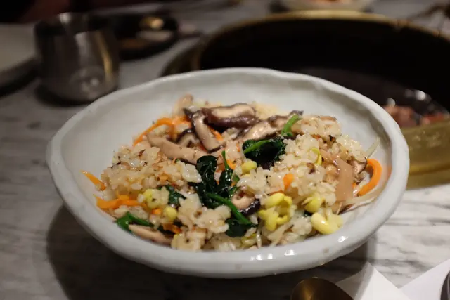 藥膳養生石鍋飯