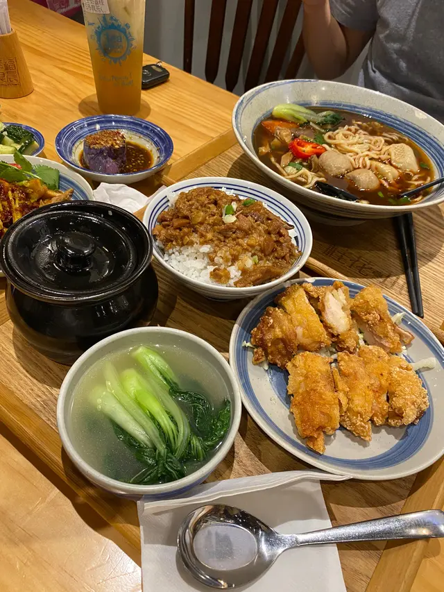 鹽酥雞排肉燥飯+原盅燉湯晚餐