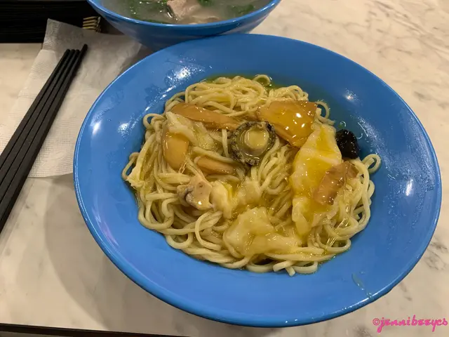 足料佛跳牆撈麵