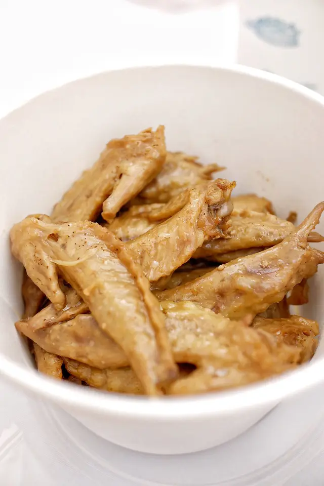 滷肉雞翼尖