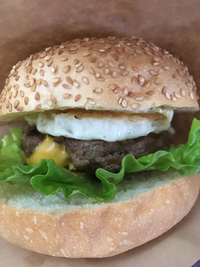 自家制牛肉漢堡