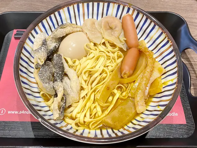 溏心蛋絕對是心機餸，因為難搞，其他車仔麵店很少吃到，必食！