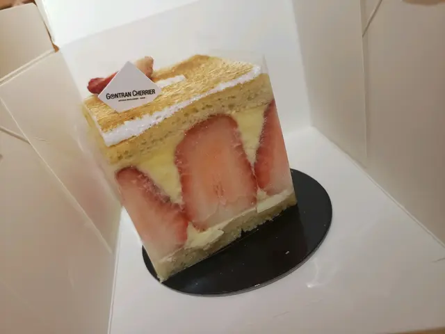 好靚。打卡好好。 蛋糕鬆軟 士多啤梨好味