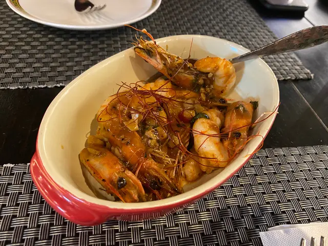 西班牙蒜蓉蝦, 配海鮮汁