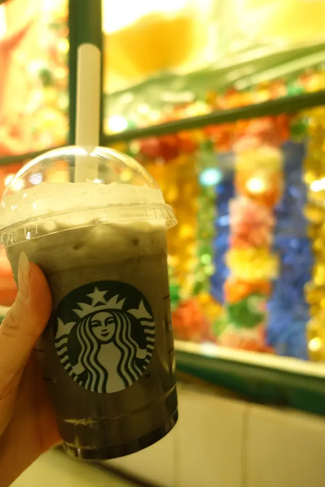 黑芝麻加紅豆這個配搭，即是令我聯想到黑芝麻糊混合紅豆冰的味道