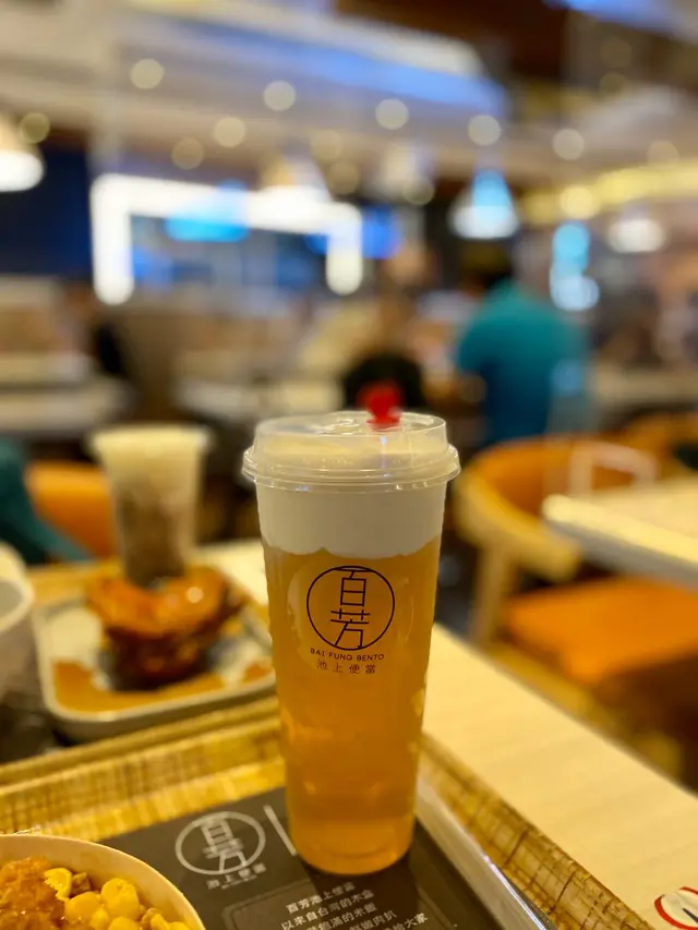 芝士奶蓋金萱青茶二重奏