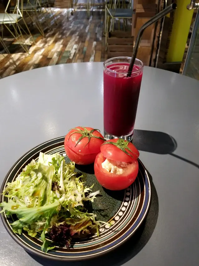 蕃茄蒙莎維拉芝士加黑醋汁